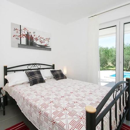 הוילה Plano House Viki מראה חיצוני תמונה