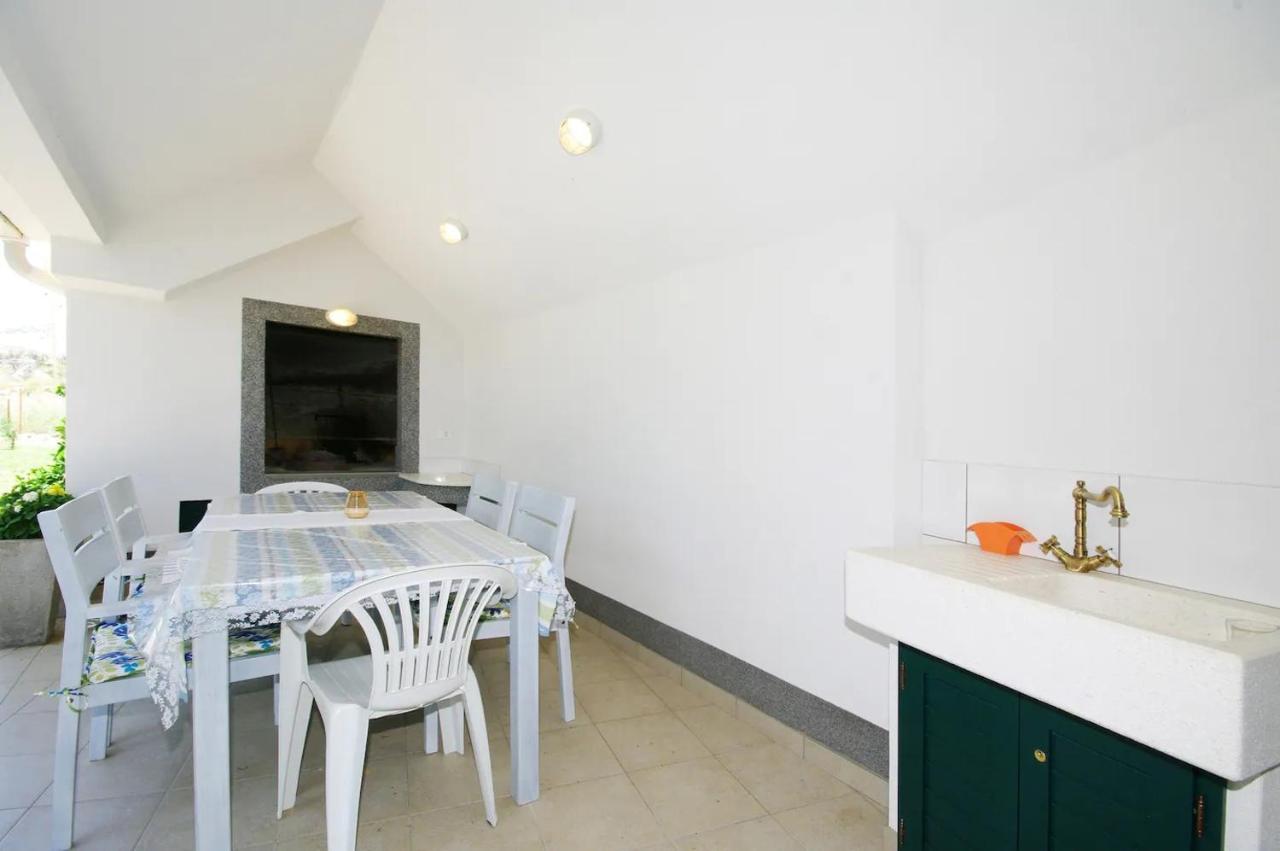 הוילה Plano House Viki מראה חיצוני תמונה