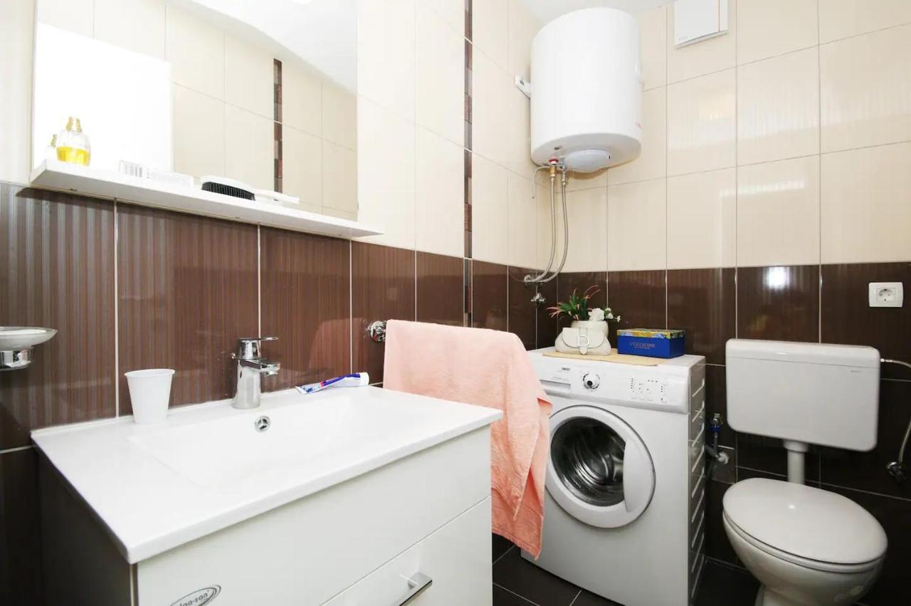 הוילה Plano House Viki מראה חיצוני תמונה